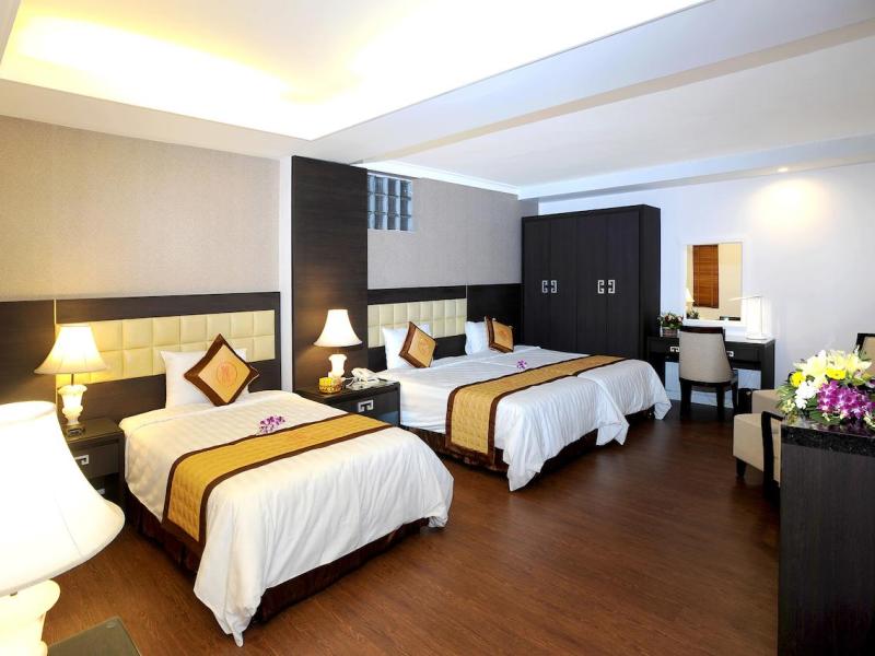 New Era Hotel & Villa