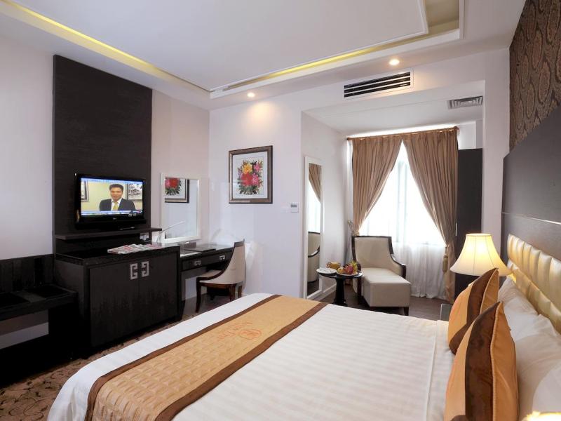 New Era Hotel & Villa