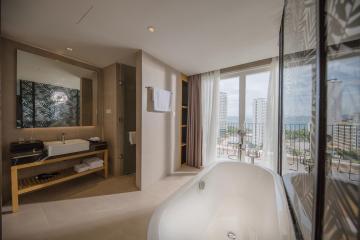 Отель Quinter Central Nha Trang Вьетнам, Нячанг, фото 7