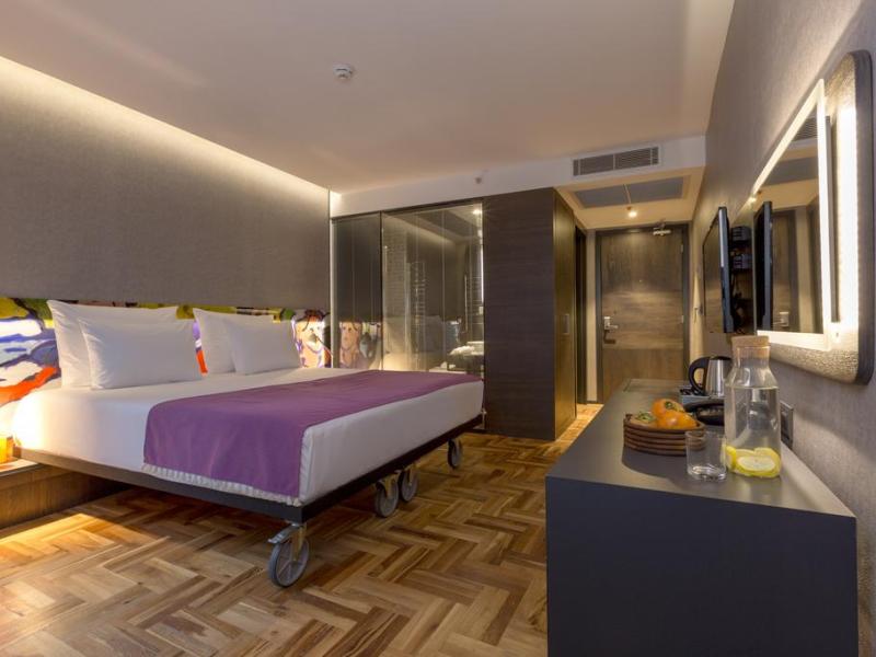 Lampa Design Hotel