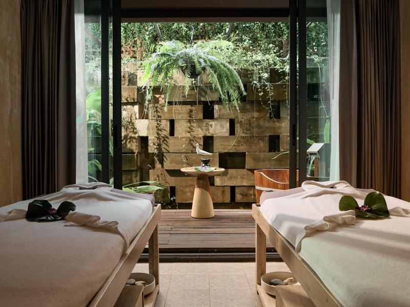 Dinso Resort & Villas Phuket Vignette Collection