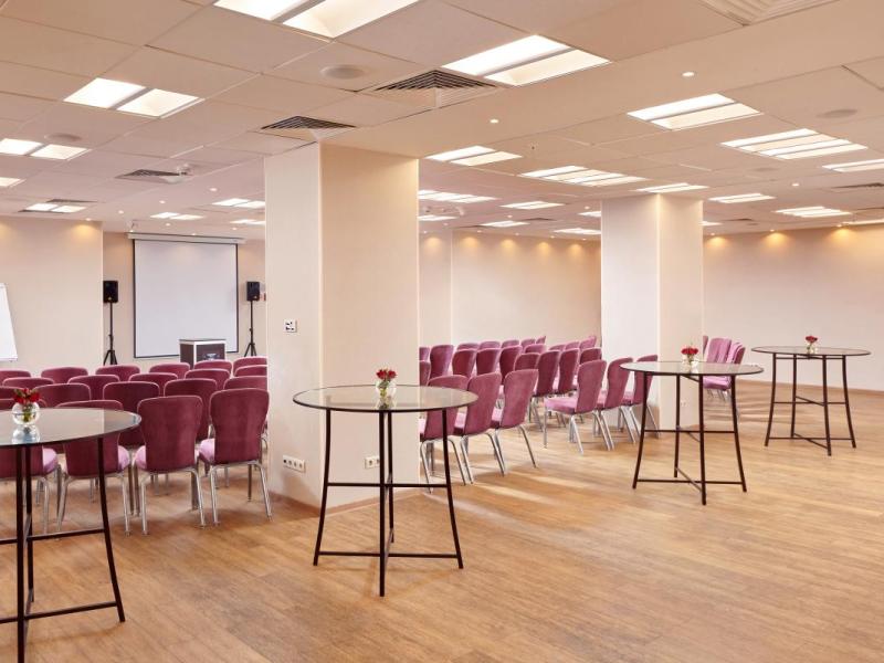 Cort Inn Nizhny Novgorod City Center