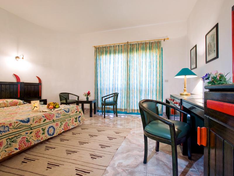 El Samaka Desert Inn