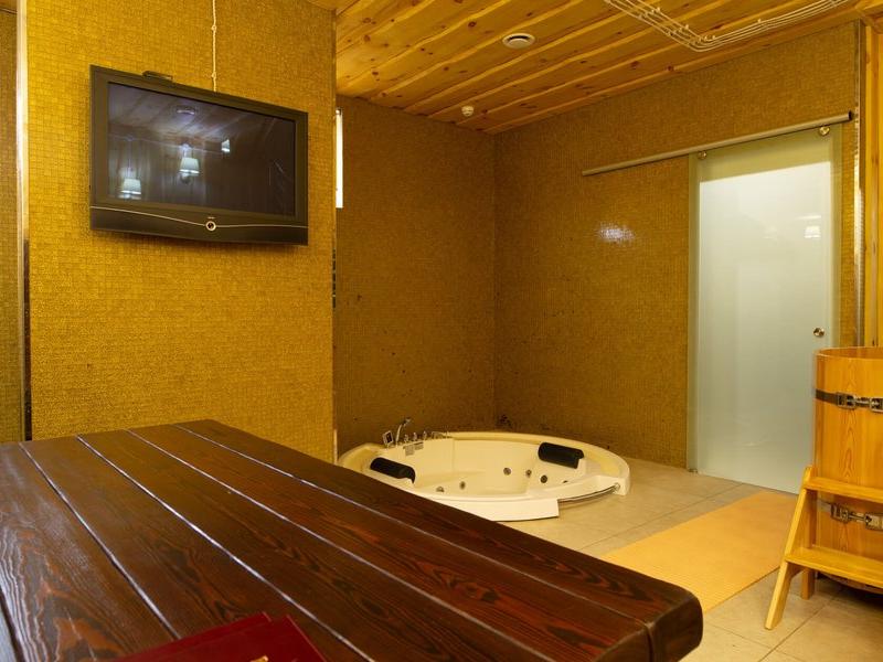 7 Avenue Hotel & SPA