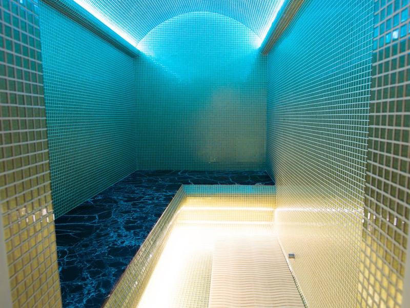 7 Avenue Hotel & SPA