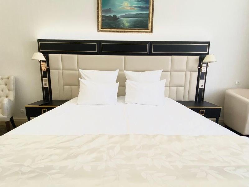 7 Avenue Hotel & SPA
