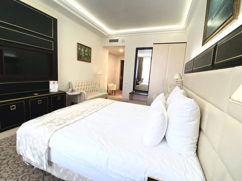 7 Avenue Hotel & SPA