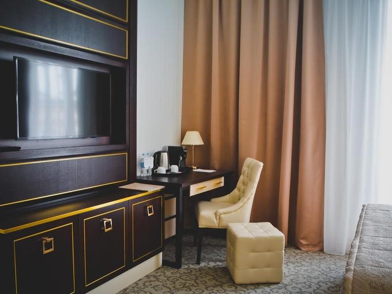 7 Avenue Hotel & SPA