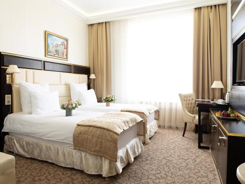 7 Avenue Hotel & SPA