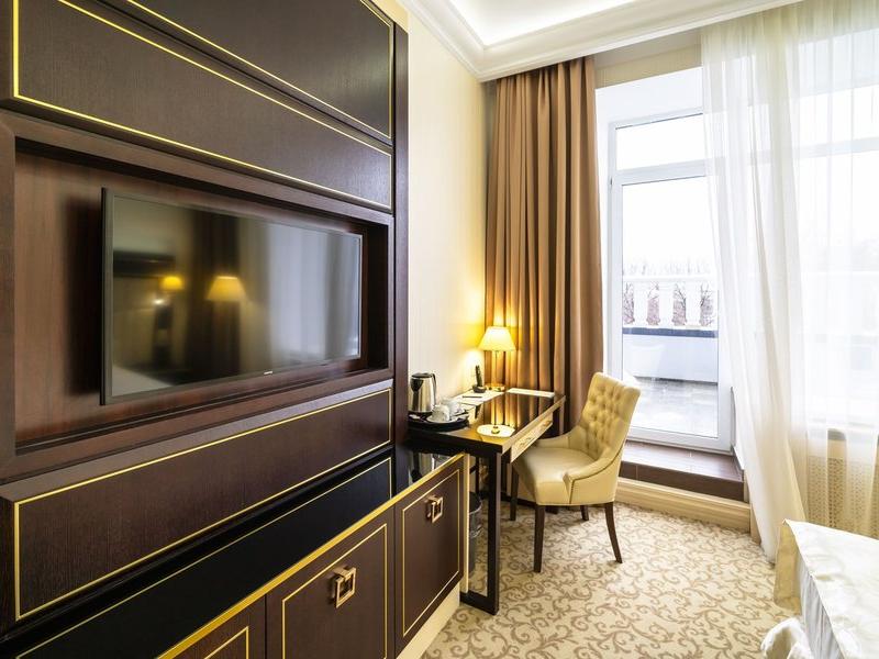 7 Avenue Hotel & SPA