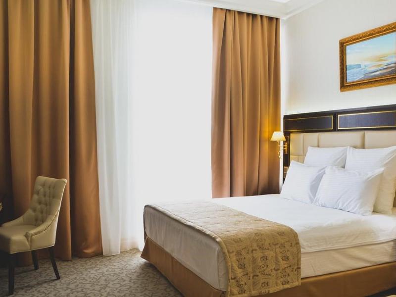 7 Avenue Hotel & SPA