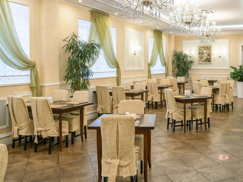7 Avenue Hotel & SPA