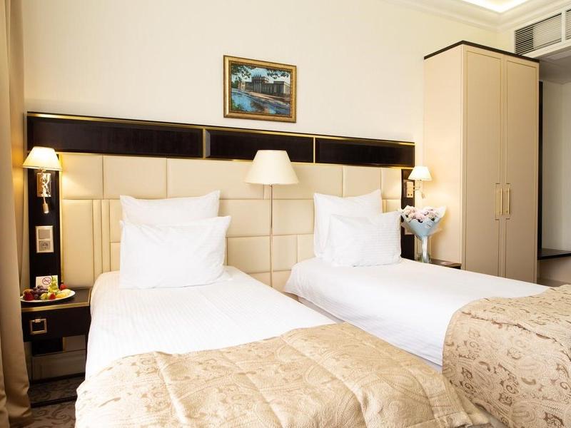 7 Avenue Hotel & SPA