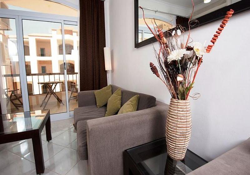 Desert Pearl Apartments