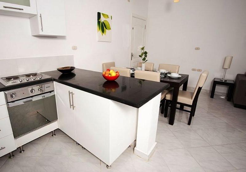 Desert Pearl Apartments