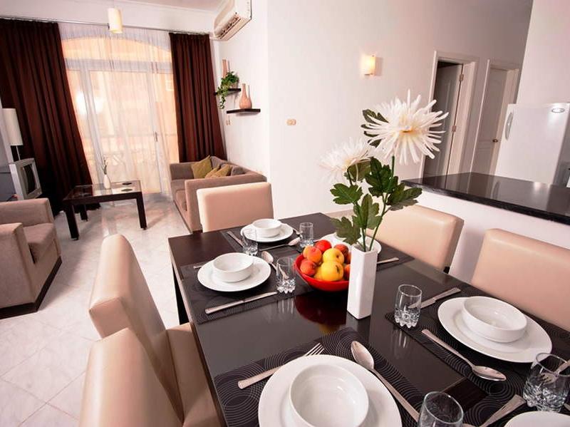 Desert Pearl Apartments