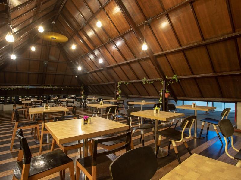 MaxOneHotels.com at Seminyak