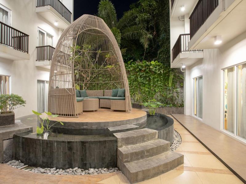 MaxOneHotels.com at Seminyak
