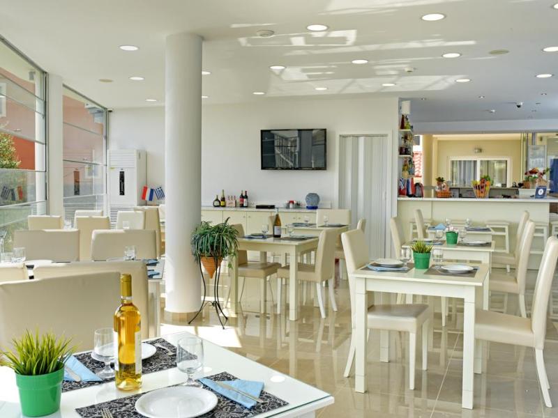 Palapart Yasas Suites & Studios by Gikas