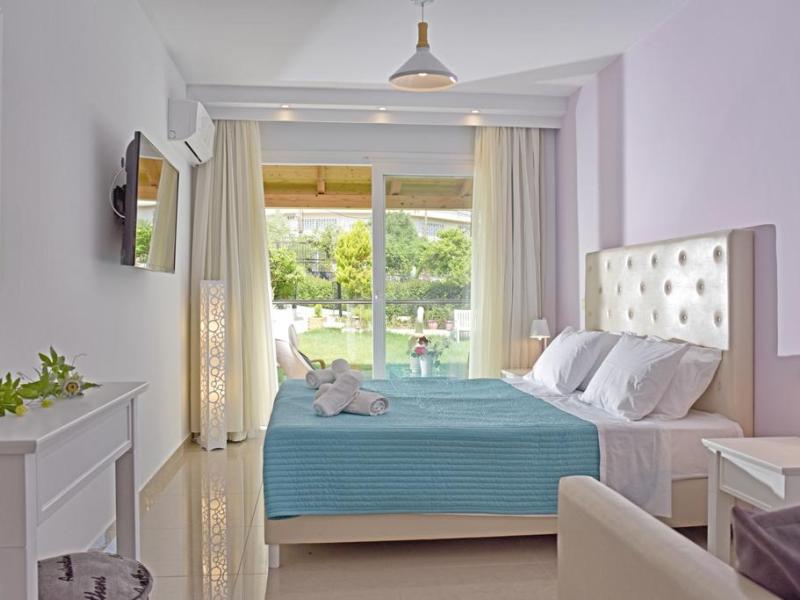 Palapart Yasas Suites & Studios by Gikas