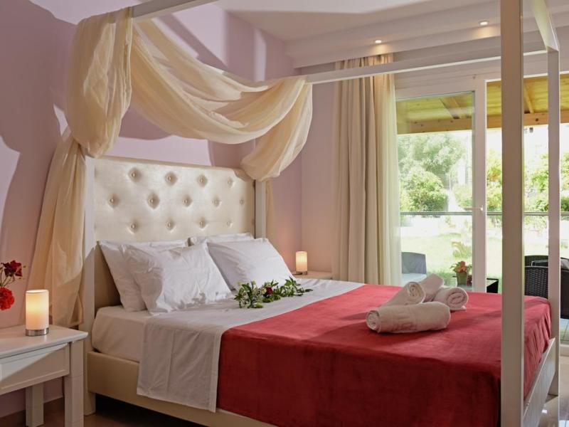 Palapart Yasas Suites & Studios by Gikas