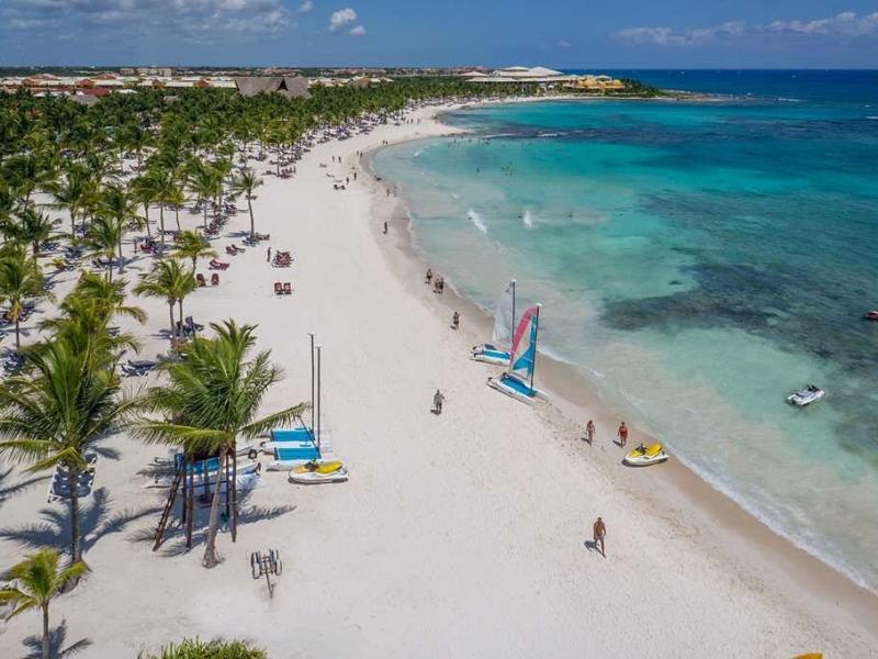 Barcelo Maya Grand Resort