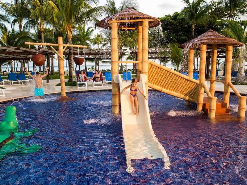 Barcelo Maya Grand Resort