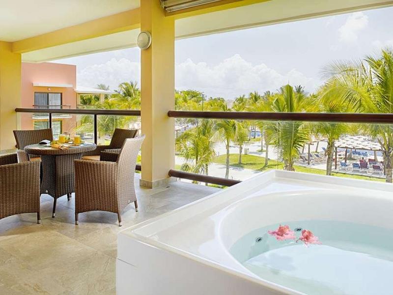 Barcelo Maya Grand Resort
