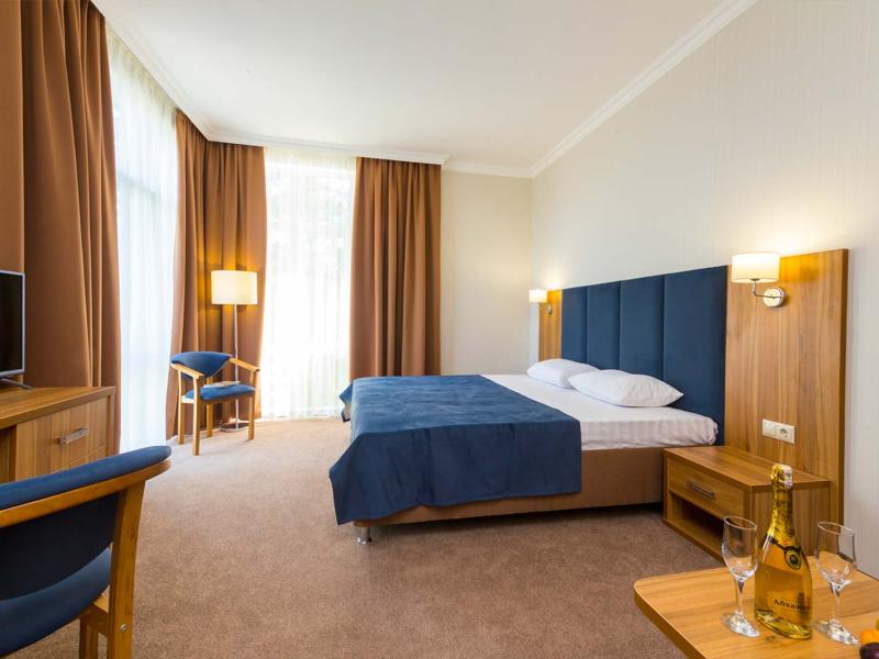 Золотой Якорь