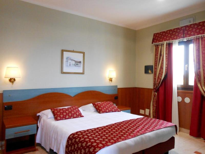 The Hotel Riviera, Sure Hotel Collection by Best Western