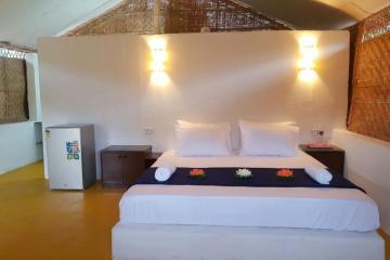 Отель Ashoka King Cottages Индия, Мандрем, фото 2