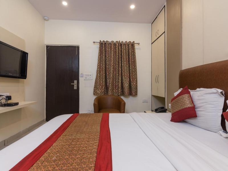 Rupam Hotel
