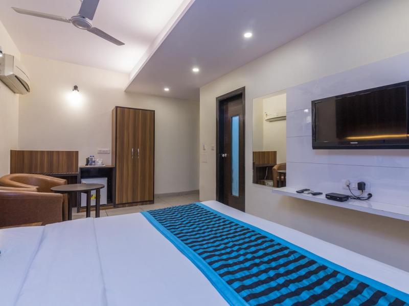 Rupam Hotel