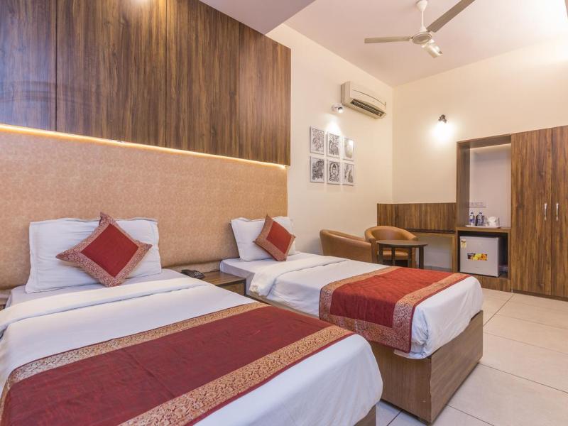 Rupam Hotel