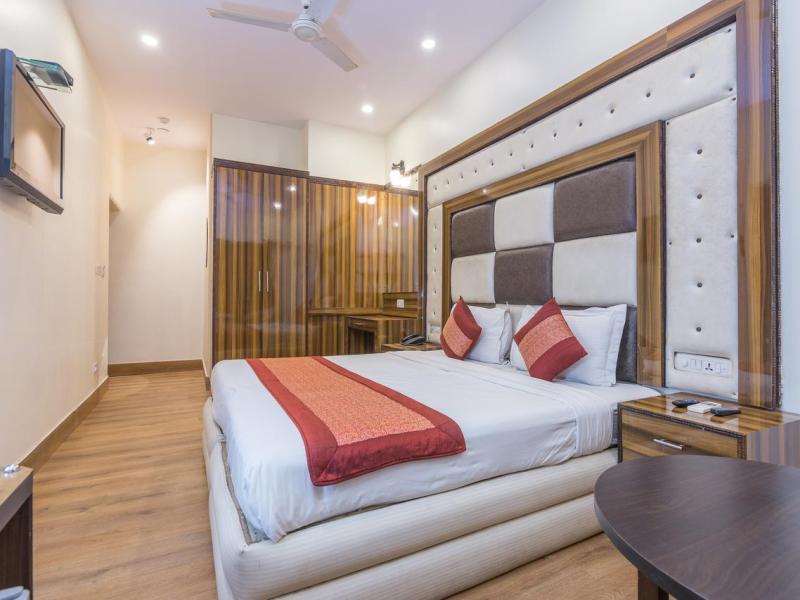 Rupam Hotel