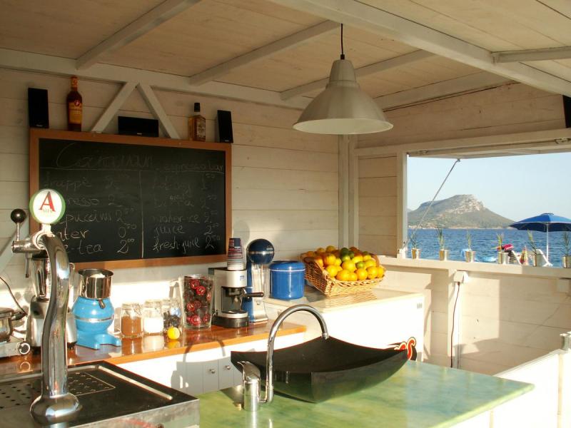 Despotiko Apartment Hotel & Suites