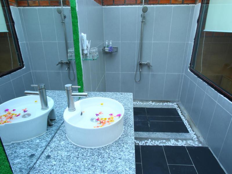 Dendi Bungalow
