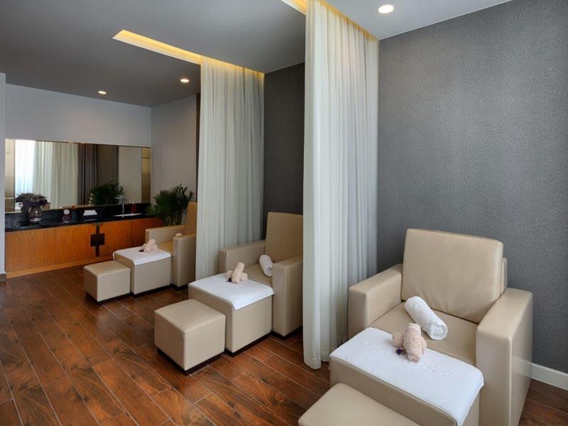 Vinpearl Beachfront Nha Trang