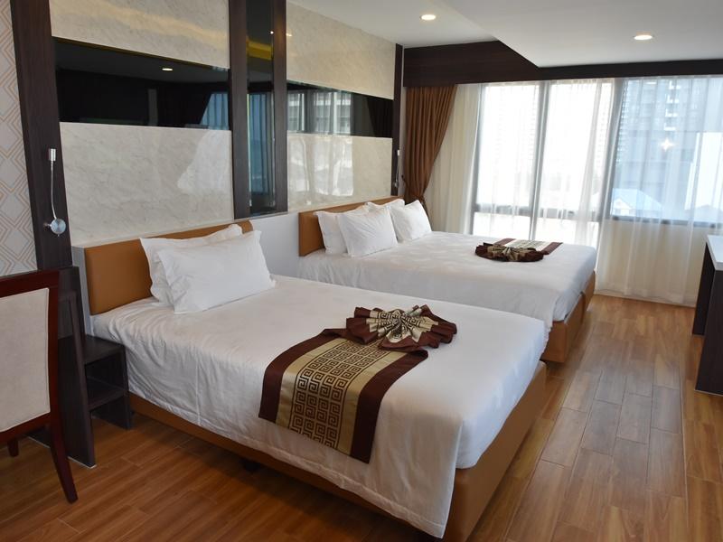 Golden Jomtien Beach Hotel