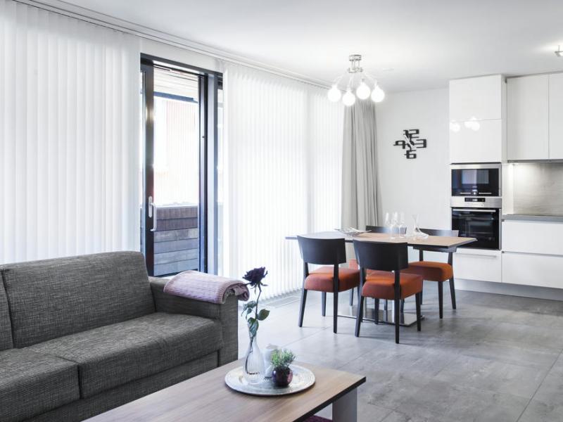 Black Pearl Apartment Hotel