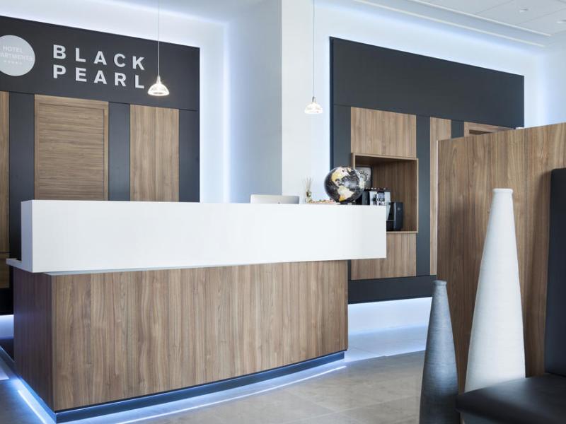Black Pearl Apartment Hotel