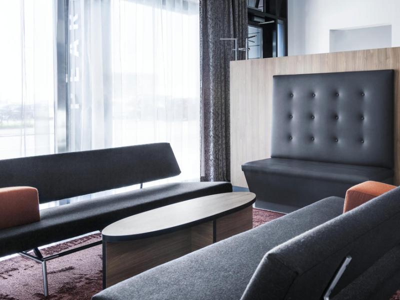 Black Pearl Apartment Hotel