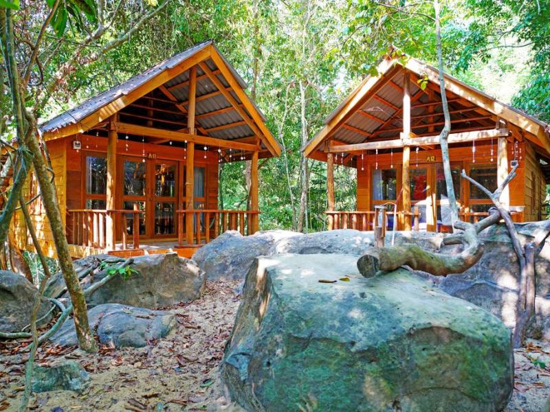 Tree House Bungalow Koh Rong