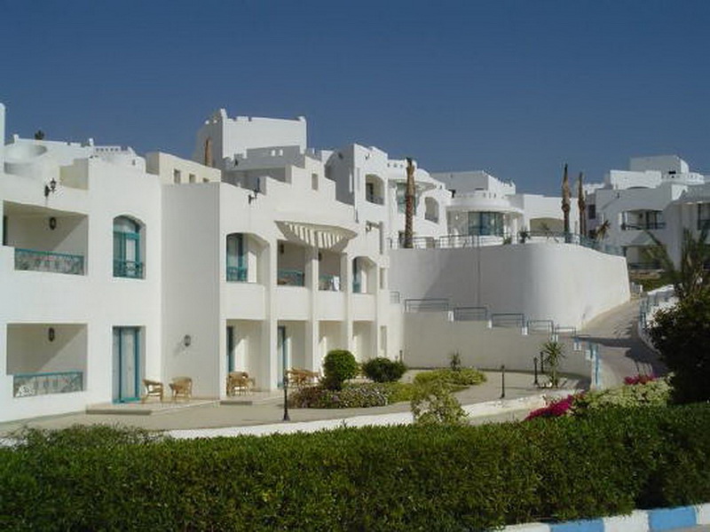 Dessole Royal Rojana Resort