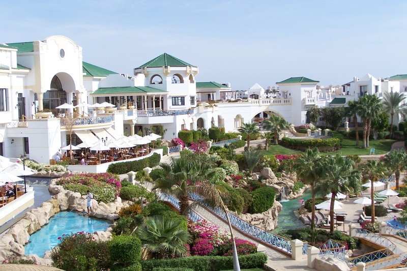 Dessole Royal Rojana Resort