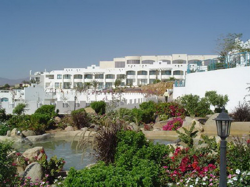 Dessole Royal Rojana Resort