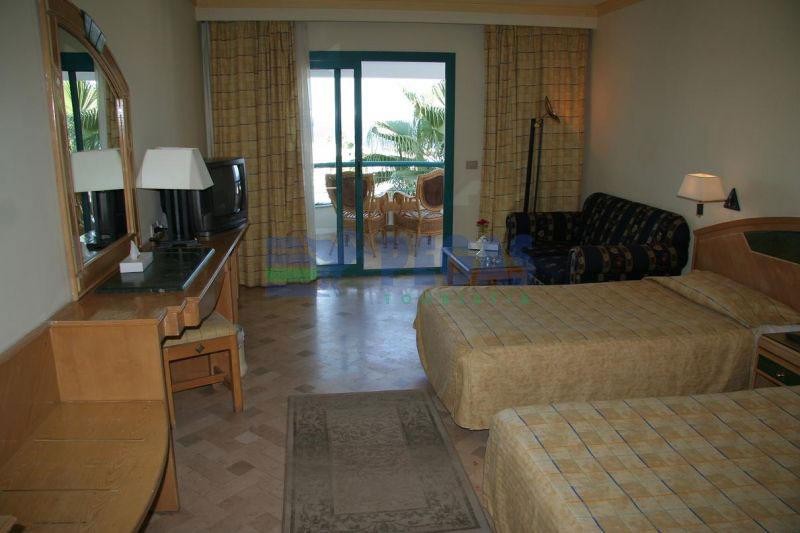 Dessole Royal Rojana Resort