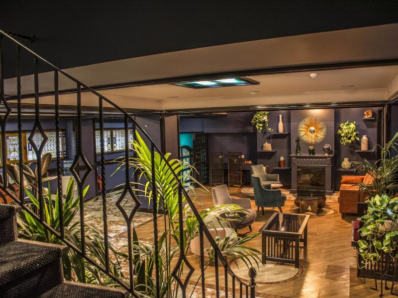 Hazz Hotel