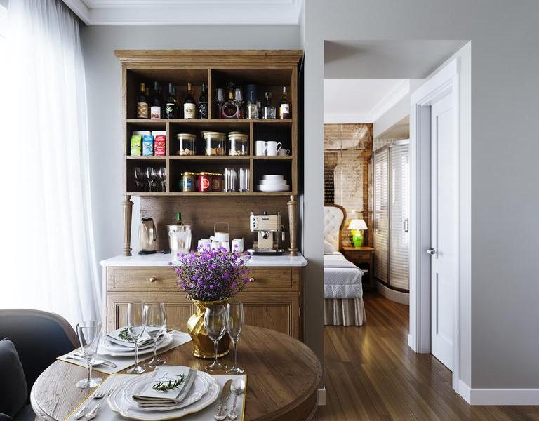 Legacy Gastro Suites