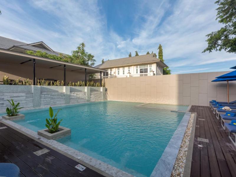 The Bay Exclusive Hotel